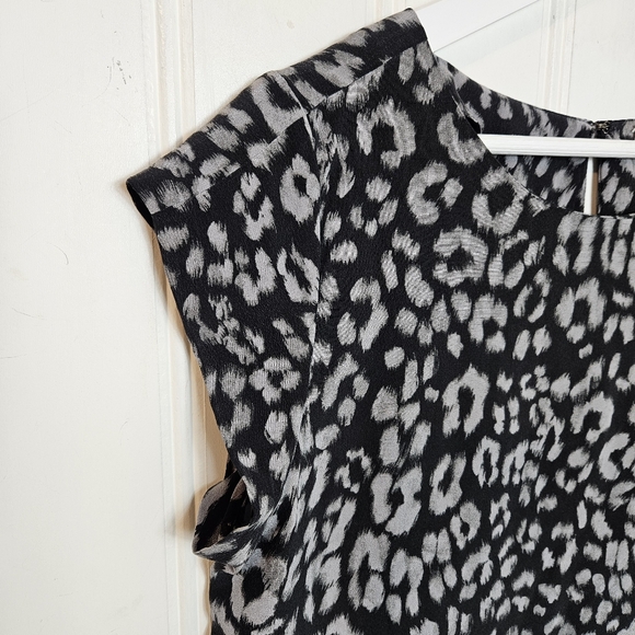 Joie Silk Leopard Dress Womens Size S Weaver Black Short Sleeve Relaxed Fit - Picture 5 of 12